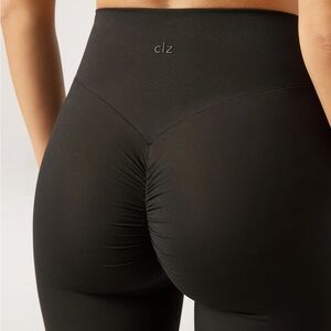 Calzedonia 🇮🇹 Sculpt Scrunch CLZ Black High-Waisted Leggings